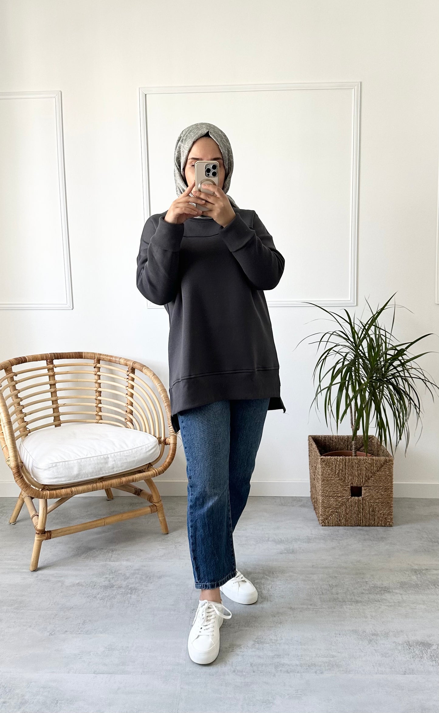 Üç İplik Şardonlu Sweatshirt