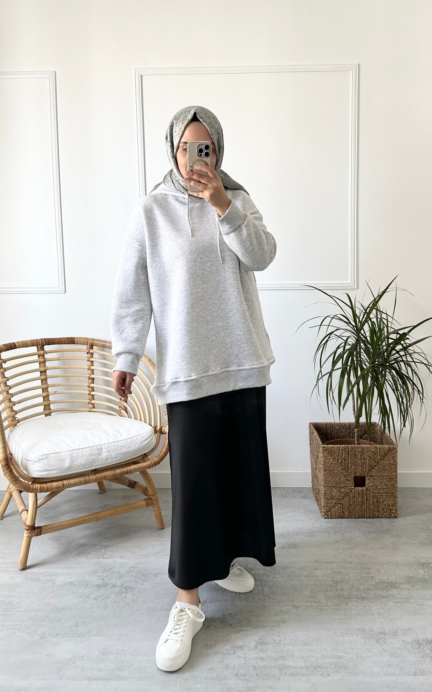 Üç İplikli Şardonlu Sweatshirt