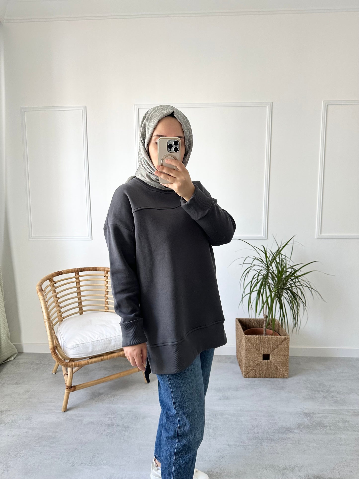Üç İplik Şardonlu Sweatshirt