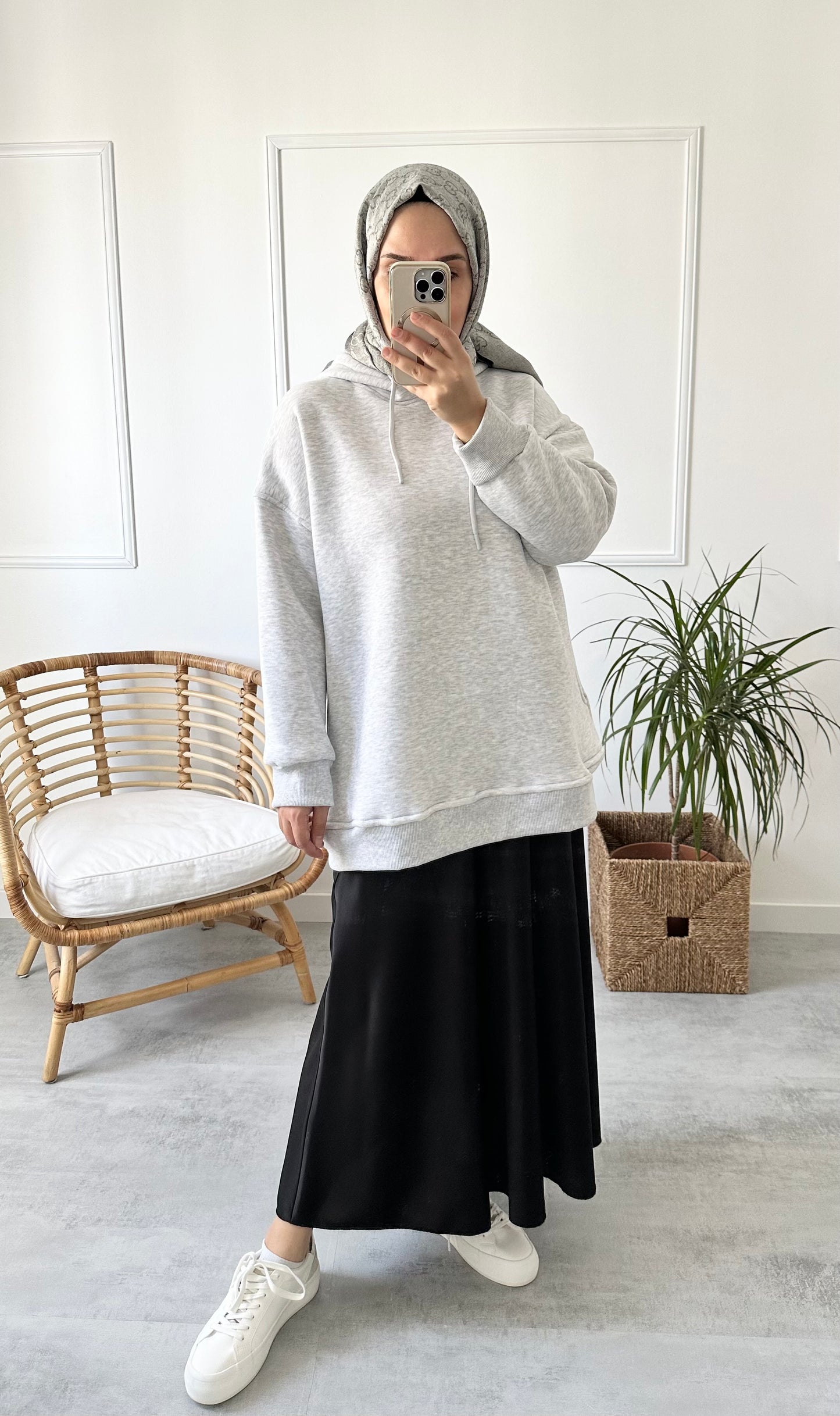 Üç İplikli Şardonlu Sweatshirt